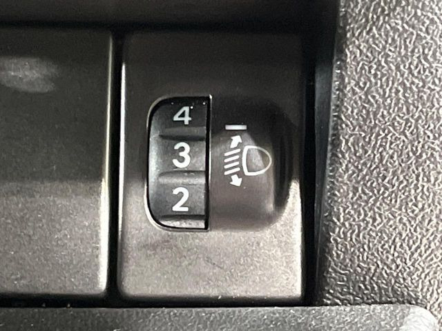 �w�b�h���C�g��e�[�������v&�A���~�z�C�[�����̊e��R�[�e�B���O���I�X�X�����Ă���܂��B�����Y�����̉��΂݂≘���}���A���ꂢ�ȏ�Ԃ������e�i���X���X�ŕۂĂ܂���