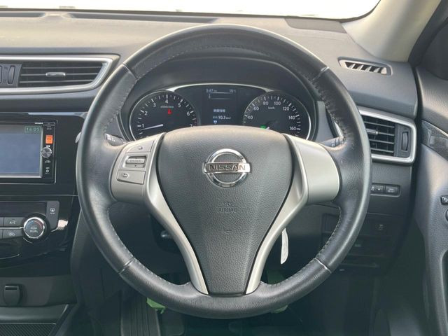 �y�����v�����X�e�A�����O�z�㎿�Ȋv���g�p���邱�ƂŁA��ɂ����������݂ƂĂ��^�]���₷���n���h���ł���