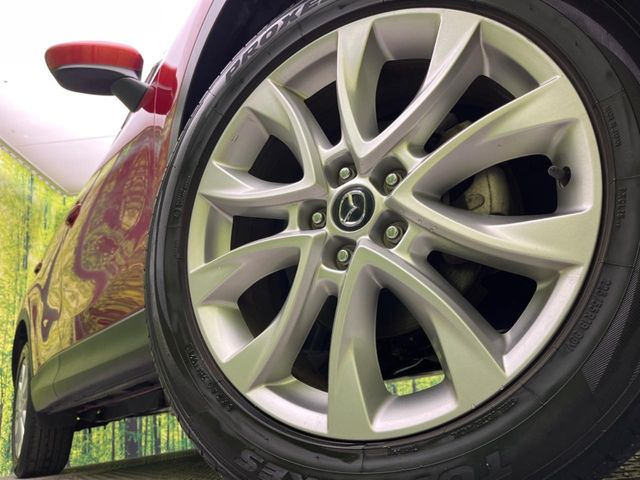 �y����19�C���`�A���~�z�C�[���z�O�ςɃ}�b�`���������A���~�z�C�[���𑕒����Ă���܂��B�e��ЊO�A���~�z�C�[����A�X�^�b�h���X�^�C�����戵�����Ă���܂��B���񂲑��k����������