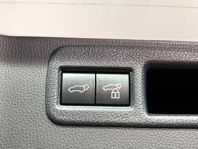 �y�p���[�o�b�N�h�A�z�X�}�[�g�L�[��^�]�Ȃ̃{�^�������������Ń��A�Q�[�g�������ŊJ���܂�!�ו��������Ă��鎞��A�����ʒu�ɂ���o�b�N�h�A��߂�ۂɕ֗��ȋ@�\�ł���