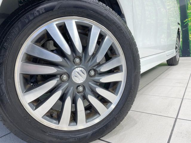 �y����14�C���`�A���~�z�C�[���z�O�ςɃ}�b�`���������A���~�z�C�[���𑕒����Ă���܂��B�e��ЊO�A���~�z�C�[����A�X�^�b�h���X�^�C�����戵�����Ă���܂��B���񂲑��k����������