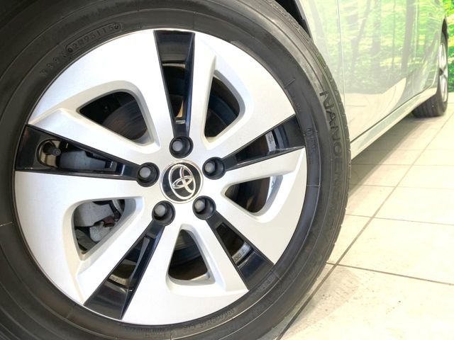 �y����15�C���`�A���~�z�C�[���z�O�ςɃ}�b�`���������A���~�z�C�[���𑕒����Ă���܂��B�e��ЊO�A���~�z�C�[����A�X�^�b�h���X�^�C�����戵�����Ă���܂��B���񂲑��k����������