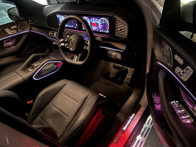 64�F�A���r�G���g���C�g�E�u�����X�^�[�T�E���h�E�����Z�f�X���S����C���~�l�[�V�����X�J�b�t�v���[�g�B