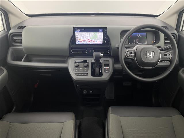 フリード1.5 e:HEV クロスター