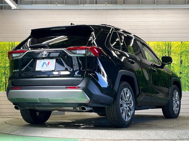 ☆全国のネクステージからお取り寄せが可能※!遠方の店舗に展示してあるクルマが気になる場合も、最寄りの店舗でご覧いただくことが可能です!是非私たちに要望をお聞かせください!※別途費用