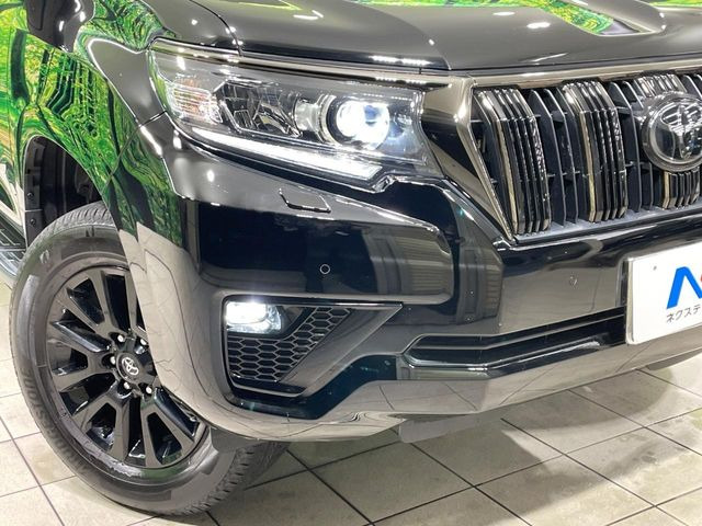 �yLED�w�b�h���C�g�z���V����ԑ��s�����ǍD�Ȏ��E���m�ۂ����S���ĉ^�]�ł��鍂�P�xLED�w�b�h���C�g�𑕔�!�_�����x�������A����d�͂��}�����Ă��܂��B