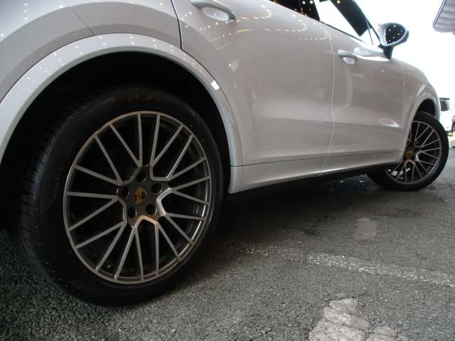 �c�[�g���X���[�Y���U�[�C���e���A(�u���b�N/�{���h�[���b�h)�E�X�|�[�c�N���mP�E�����i�r�E360&deg;�J�����EBOSE�T�E���h�ECarplay/androidauto�E�p�h���V�t�g�E����21AW�EP�o�b�N�h�A