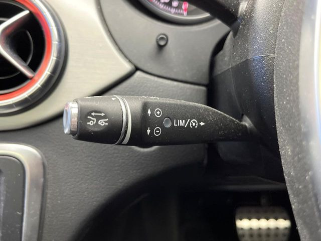 ���f�B�X�g���j�b�N�v���X:�s�s�A�x�O�A�������H�Ȃǂ̑��s���ɁA�X�e���I�}���`�p�[�p�X�J�����ƃ��[�_�[�Z���T�[�ɂ��A�O���Ԃ�F�����đ��x�ɉ������Ԋԋ������ێ����鎟����̃N���R��!