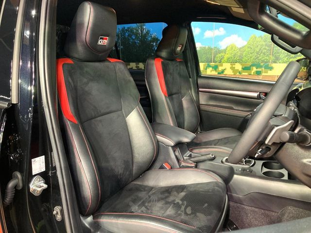 �y��p�X�|�[�c�V�[�g�z�z�[���h���ɗD��A�J�[�u���̑̂������}�����Ă���܂��B�܂��A�̂Ƀt�B�b�g���邩�獘��w�������ɂ����A�����O�h���C�u�⍂�����s�ł����K�ɂ��߂������������܂���