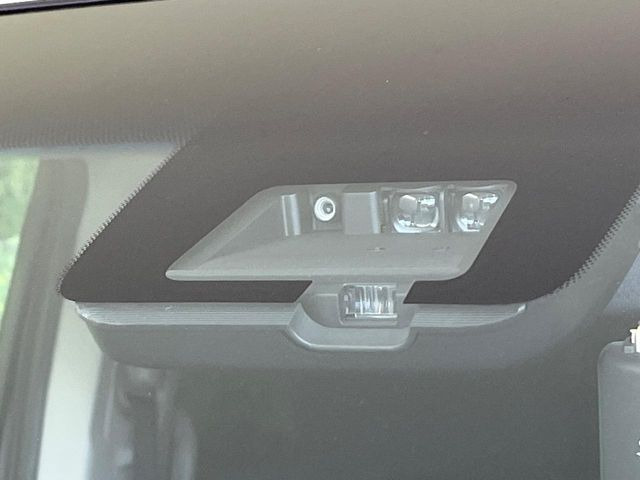 �y�O�He-Assist�z���s���ɑO���̎ԗ�����F�����A�Փ˂������Ȏ��͌x��ƃu���[�L�ŏՓˉ���Ɣ�Q�y�����A�V�X�g�B�����S�Ƀh���C�u�����y���݂��������܂��B