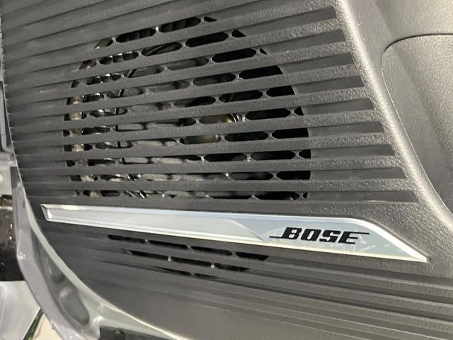 �yBOSE�T�E���h�V�X�e���t�������i�r�z�[���̃i�r�@�\�͂������A���x�ȃ`���[�j���O�\�͂����ڂ���Ă���A�������ȉ��y�����y���݂��������܂���