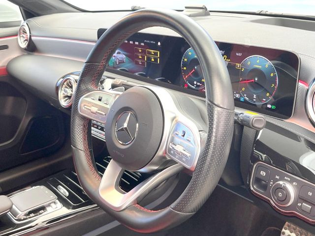 ���n���h�����̃X�������Ȃ��A���ꂢ�ȏ�Ԃ��ێ����Ă���܂��B�e�X�C�b�`���̓�����m�F�ς݂ł��B