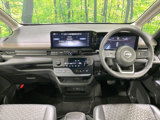 セレナ1.4 e-POWER ハイウェイスターV