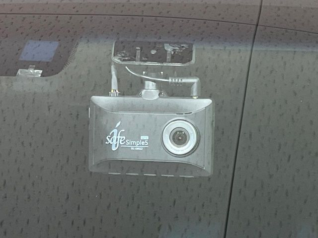 �y�h���C�u���R�[�_�[�z�h���C�u���R�[�_�[����!���s���͂������A������^�]�⎖�̂ɑ��������ہA�f���ŋL�^���A����̃��X�N�ɔ����܂��B���L�^�pSD�J�[�h�͂��q�l�����g�ł��������������K�v������܂��B