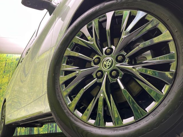 �y����19�C���`�A���~�z�C�[���z�O�ςɃ}�b�`���������A���~�z�C�[���𑕒����Ă���܂��B�e��ЊO�A���~�z�C�[����A�X�^�b�h���X�^�C�����戵�����Ă���܂��B���񂲑��k����������