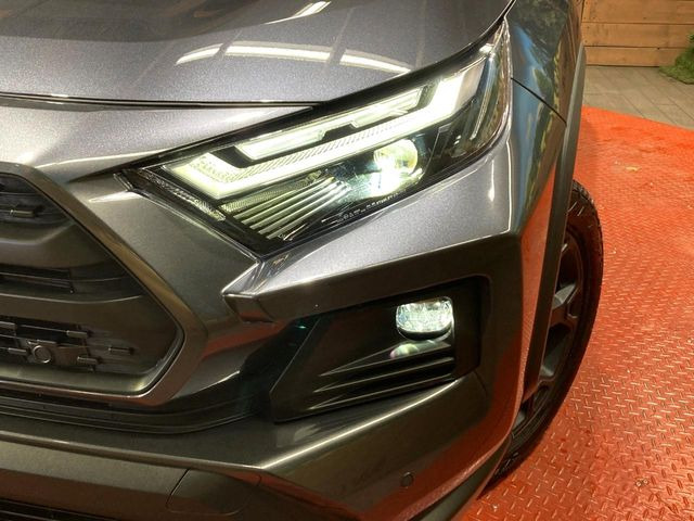 �yLED�w�b�h���C�g�z���V����ԑ��s�����ǍD�Ȏ��E���m�ۂ����S���ĉ^�]�ł��鍂�P�xLED�w�b�h���C�g�𑕔�!�_�����x�������A����d�͂��}�����Ă��܂��B