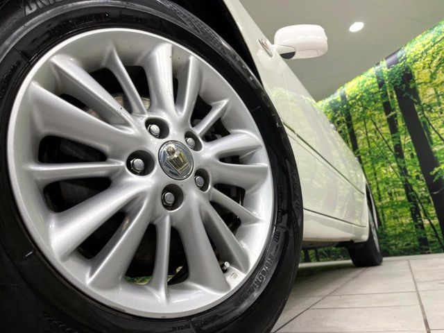 �y����16�C���`�A���~�z�C�[���z�O�ςɃ}�b�`���������A���~�z�C�[���𑕒����Ă���܂��B�e��ЊO�A���~�z�C�[����A�X�^�b�h���X�^�C�����戵�����Ă���܂��B���񂲑��k����������