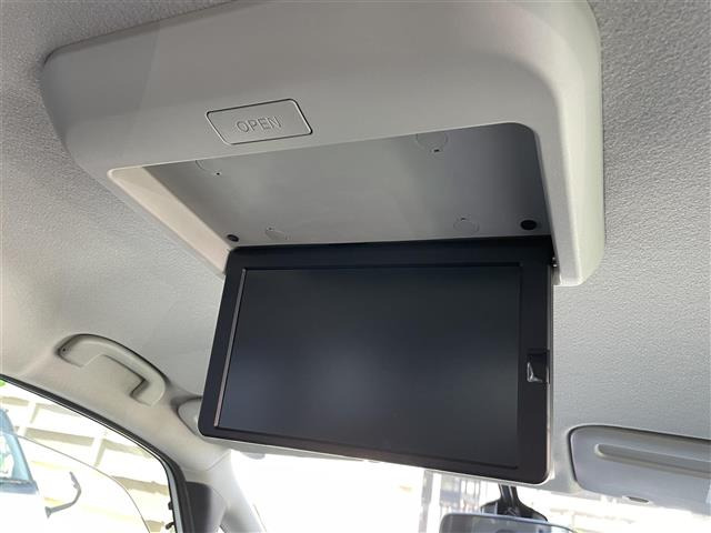 セレナ1.2 e-POWER ハイウェイスターV