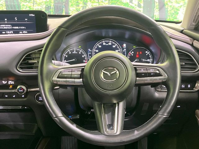 �y�����v�����X�e�A�����O�z�㎿�Ȋv���g�p���邱�ƂŁA��ɂ����������݂ƂĂ��^�]���₷���n���h���ł���