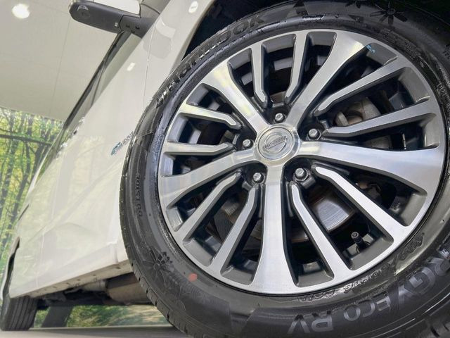 �y����16�C���`�A���~�z�C�[���z�O�ςɃ}�b�`���������A���~�z�C�[���𑕒����Ă���܂��B�e��ЊO�A���~�z�C�[����A�X�^�b�h���X�^�C�����戵�����Ă���܂��B���񂲑��k����������