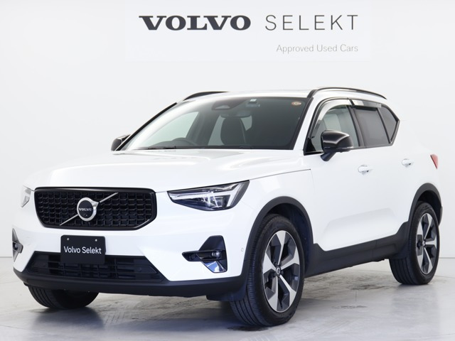 XC40アルティメット B4 AWD ダークエディション 4WD