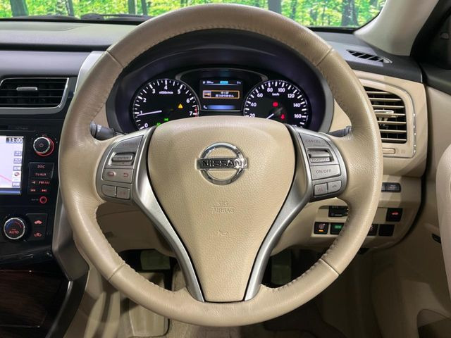 �y�N���[�Y�R���g���[���z�������H�����N���N���s�B�A�N�Z���𗣂��Ă���葬�x�ő��s���ł��A�������^�]���̕��S���y��!�����E�������ȒP�ȃX�C�b�`����Œ����ł��܂��B