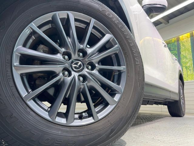 �y����17�C���`�A���~�z�C�[���z�O�ςɃ}�b�`���������A���~�z�C�[���𑕒����Ă���܂��B�e��ЊO�A���~�z�C�[����A�X�^�b�h���X�^�C�����戵�����Ă���܂��B���񂲑��k����������