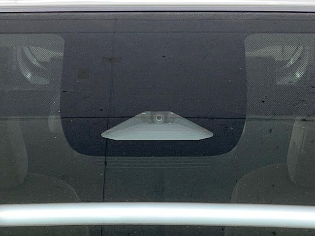 �y�g���^�Z�[�t�e�B�Z���X�z���s���ɑO���̎ԗ�����F�����A�Փ˂������Ȏ��͌x��ƃu���[�L�ŏՓˉ���Ɣ�Q�y�����A�V�X�g�B�����S�Ƀh���C�u�����y���݂��������܂��B