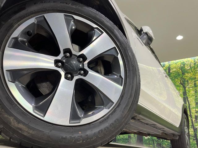 �y����17�C���`�A���~�z�C�[���z�O�ςɃ}�b�`���������A���~�z�C�[���𑕒����Ă���܂��B�e��ЊO�A���~�z�C�[����A�X�^�b�h���X�^�C�����戵�����Ă���܂��B���񂲑��k����������