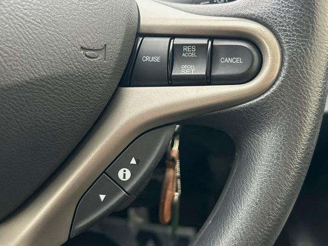 �y�N���[�Y�R���g���[���z�������H�����N���N���s�B�A�N�Z���𗣂��Ă���葬�x�ő��s���ł��A�������^�]���̕��S���y��!�����E�������ȒP�ȃX�C�b�`����Œ����ł��܂��B