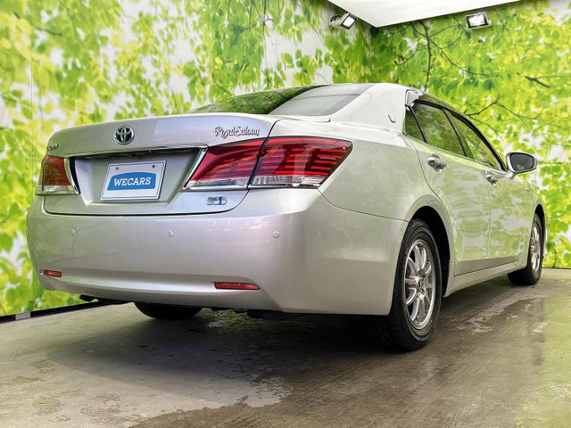 クラウンハイブリッド 2.5 ロイヤルサルーン