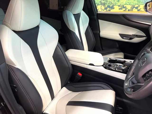 �^�]�ȃV�[�g���͎g�p�������Ȃ��A�ǍD�ȏ�ԂƂȂ��Ă��܂��B���J�Ɏg���Ă������Ƃ��悭�킩��܂��ˁB