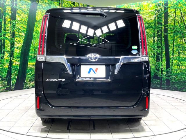 安心の最長10年・走行無制限保証(有償)をご用意。保証内容も充実はもちろん、無料点検&オイル交換や、年中無休の全国・24時間ロードサービスも付帯されておりますのでご安心下さい。