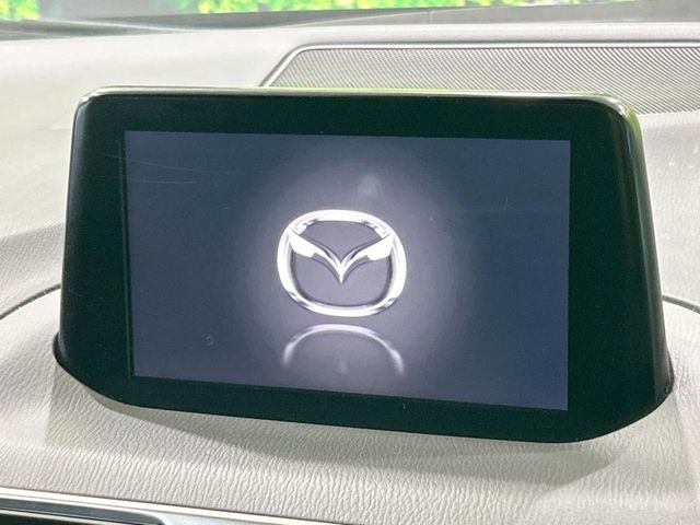 �y�}�c�_�R�l�N�g�i�r�z�ԓ��̕��͋C�Ƀ}�b�`������̌^�^�C�v�̃i�r�B�e����q�ݒ��Bluetooth�Đ����A�l�X�ȋ@�\���y���߂܂��B�����I�ȃ_�C�������삪�\�ŁA�g��������ǍD�ł��B