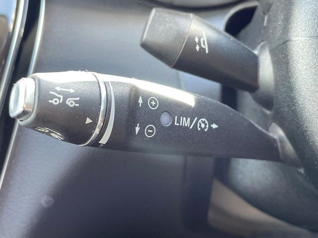 ���f�B�X�g���j�b�N�v���X:�s�s�A�x�O�A�������H�Ȃǂ̑��s���ɁA�X�e���I�}���`�p�[�p�X�J�����ƃ��[�_�[�Z���T�[�ɂ��A�O���Ԃ�F�����đ��x�ɉ������Ԋԋ������ێ����鎟����̃N���R��!