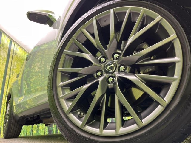 �y����20�C���`�A���~�z�C�[���z�O�ςɃ}�b�`���������A���~�z�C�[���𑕒����Ă���܂��B�e��ЊO�A���~�z�C�[����A�X�^�b�h���X�^�C�����戵�����Ă���܂��B���񂲑��k����������