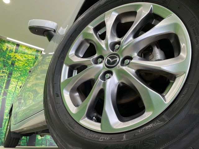 �y����15�C���`�A���~�z�C�[���z�O�ςɃ}�b�`���������A���~�z�C�[���𑕒����Ă���܂��B�e��ЊO�A���~�z�C�[����A�X�^�b�h���X�^�C�����戵�����Ă���܂��B���񂲑��k����������