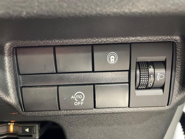 �y�A�C�h�����O�X�g�b�v�z�ԐM����a�؂Œ�Ԃ����ۂɃG���W�����~���A���ʂȔR���̏����}���܂��B�R��������ی�ɂȂ���@�\��G���W���̓u���[�L�𗣂��΍Ďn�����܂��B