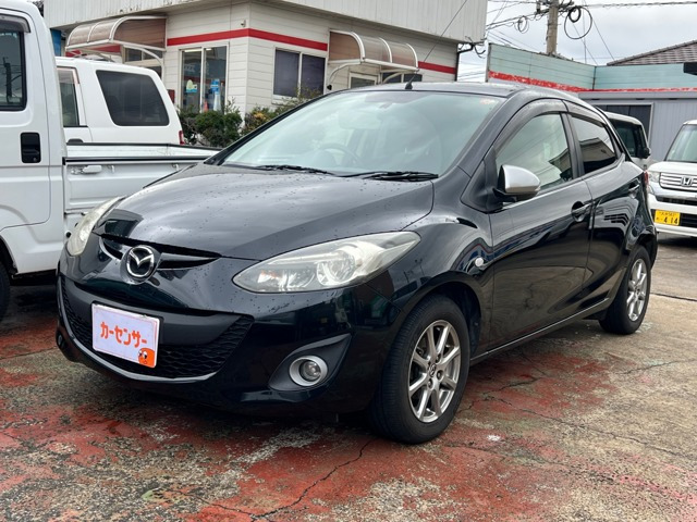 デミオ1.3 13 スカイアクティブ シューティングスター マゼンタ