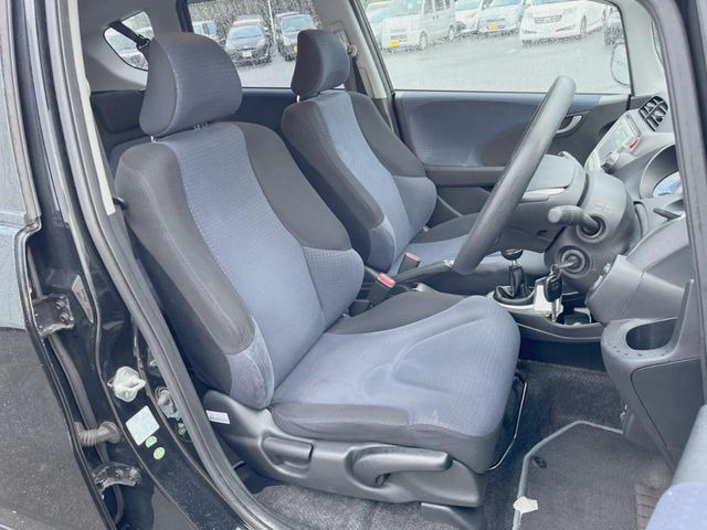 �^�]�ȃV�[�g���͎g�p�������Ȃ��A�ǍD�ȏ�ԂƂȂ��Ă��܂��B���J�Ɏg���Ă������Ƃ��悭�킩��܂��ˁB