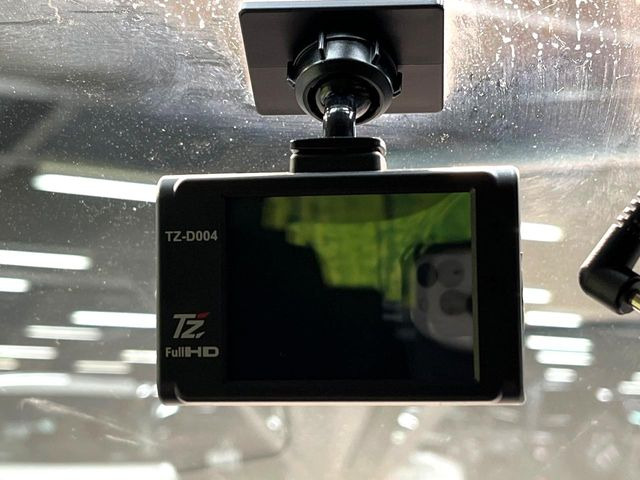 �y�h���C�u���R�[�_�[�z�h���C�u���R�[�_�[����!���s���͂������A������^�]�⎖�̂ɑ��������ہA�f���ŋL�^���A����̃��X�N�ɔ����܂��B���L�^�pSD�J�[�h�͂��q�l�����g�ł��������������K�v������܂��B