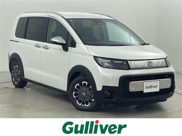 フリード1.5 e:HEV クロスター