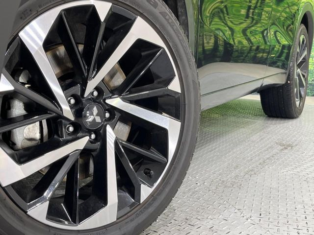 �y�����A���~�z�C�[���z�O�ςɃ}�b�`���������A���~�z�C�[���𑕒����Ă���܂��B�e��ЊO�A���~�z�C�[����A�X�^�b�h���X�^�C�����戵�����Ă���܂��B���񂲑��k����������