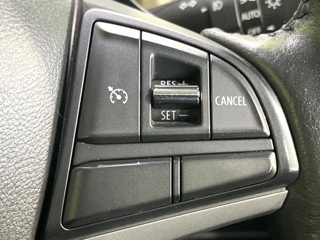 �y�N���[�Y�R���g���[���z�������H�����N���N���s�B�A�N�Z���𗣂��Ă���葬�x�ő��s���ł��A�������^�]���̕��S���y��!�����E�������ȒP�ȃX�C�b�`����Œ����ł��܂��B