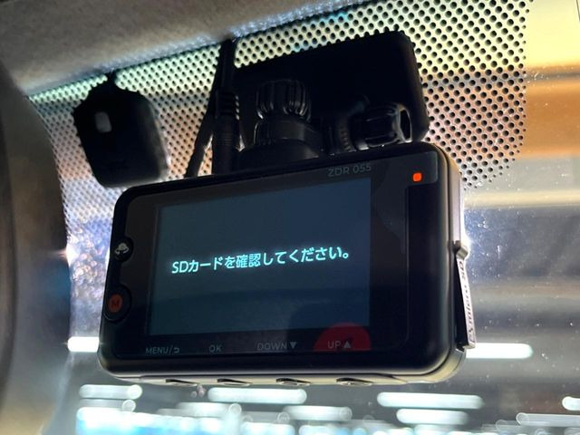 �y�h���C�u���R�[�_�[�z�h���C�u���R�[�_�[����!���s���͂������A������^�]�⎖�̂ɑ��������ہA�f���ŋL�^���A����̃��X�N�ɔ����܂��B���L�^�pSD�J�[�h�͂��q�l�����g�ł��������������K�v������܂��B