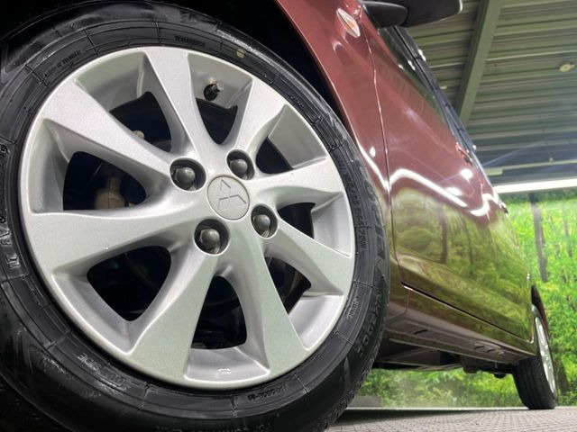 �y����14�C���`�A���~�z�C�[���z�O�ςɃ}�b�`���������A���~�z�C�[���𑕒����Ă���܂��B�e��ЊO�A���~�z�C�[����A�X�^�b�h���X�^�C�����戵�����Ă���܂��B���񂲑��k����������