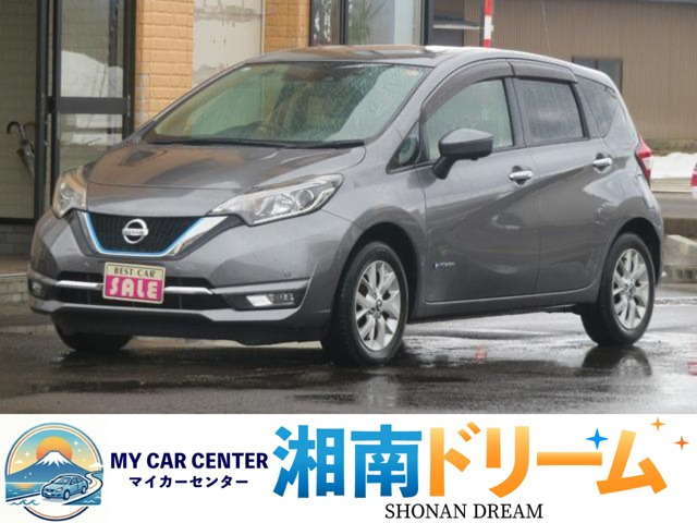 ノート1.2 e-POWER メダリスト FOUR 4WD