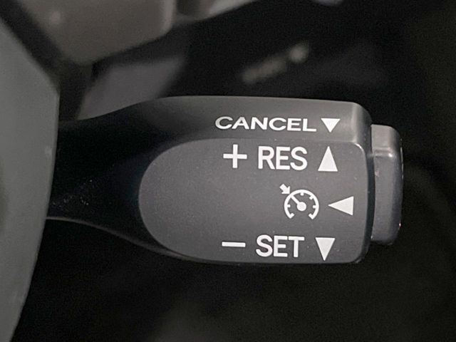 �y�N���[�Y�R���g���[���z�������H�����N���N���s�B�A�N�Z���𗣂��Ă���葬�x�ő��s���ł��A�������^�]���̕��S���y��!�����E�������ȒP�ȃX�C�b�`����Œ����ł��܂��B