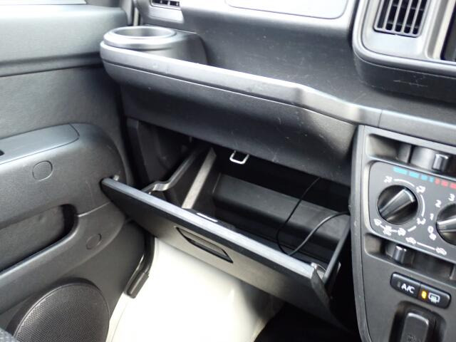 ���[�����Ղ�O���[�u�{�b�N�X�B