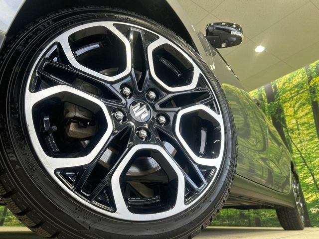 �y����17�C���`�A���~�z�C�[���z�O�ςɃ}�b�`���������A���~�z�C�[���𑕒����Ă���܂��B�e��ЊO�A���~�z�C�[����A�X�^�b�h���X�^�C�����戵�����Ă���܂��B���񂲑��k����������